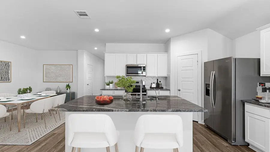 8407 Sandy Coral Lane, Iowa Colony, TX 77583 - Image #3