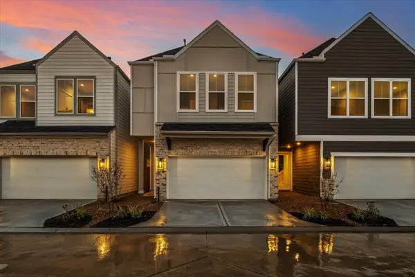 11322 Stonework Grove Lane, Houston, TX 77076