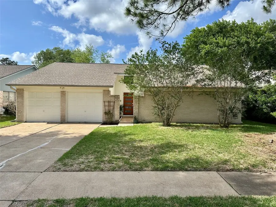 16007 Mill Point Drive, Houston, TX 77059 - #2