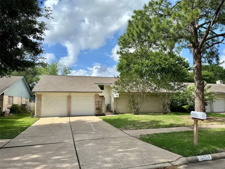 16007 Mill Point Drive, Houston, TX 77059 - #3