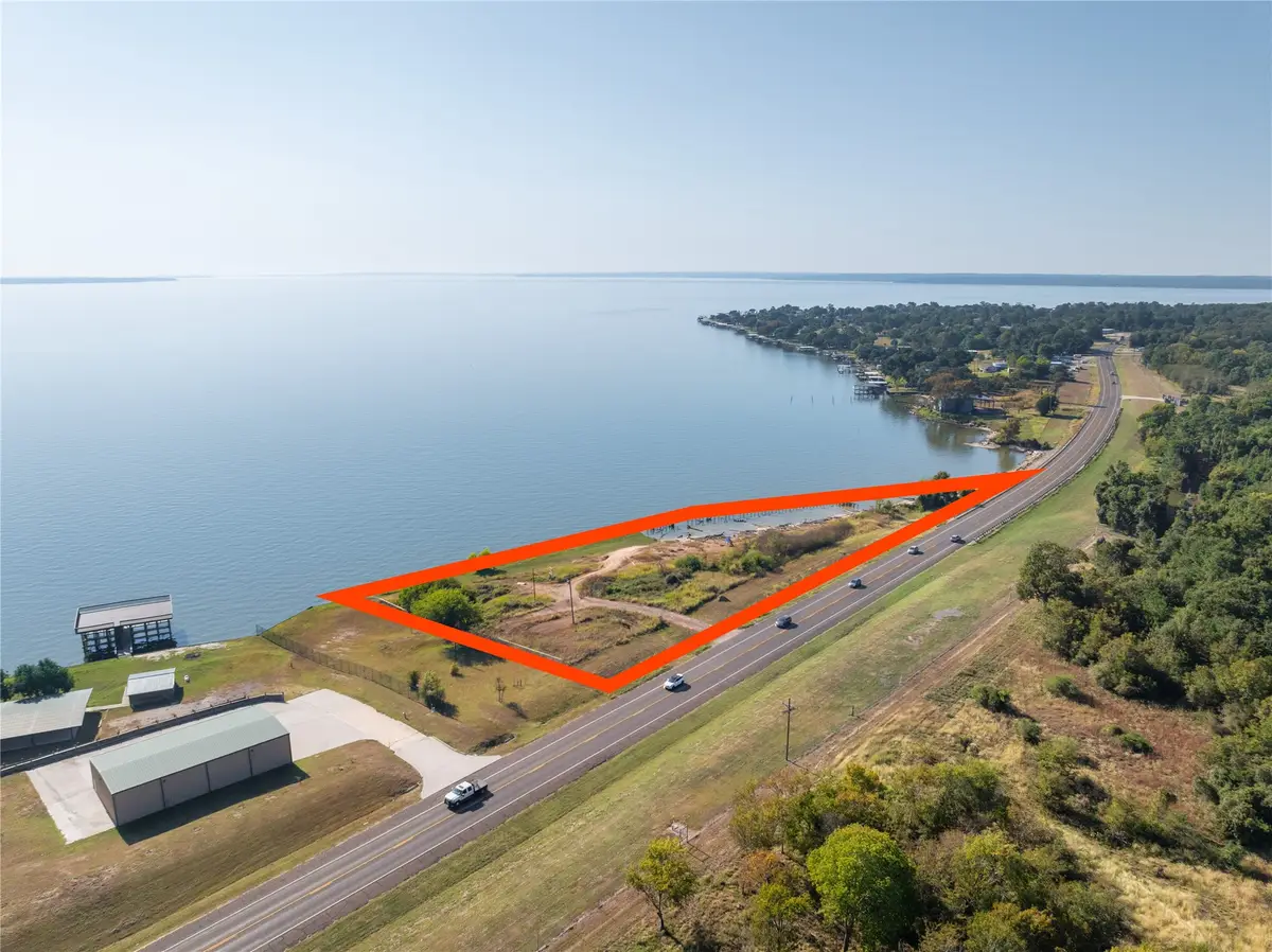 10392 Us Highway 190 E, Point Blank, TX 77364 - Image #1