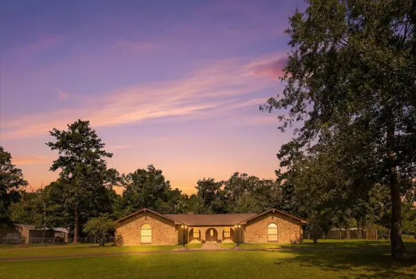 35 Taft Avenue, Lumberton, TX 77657