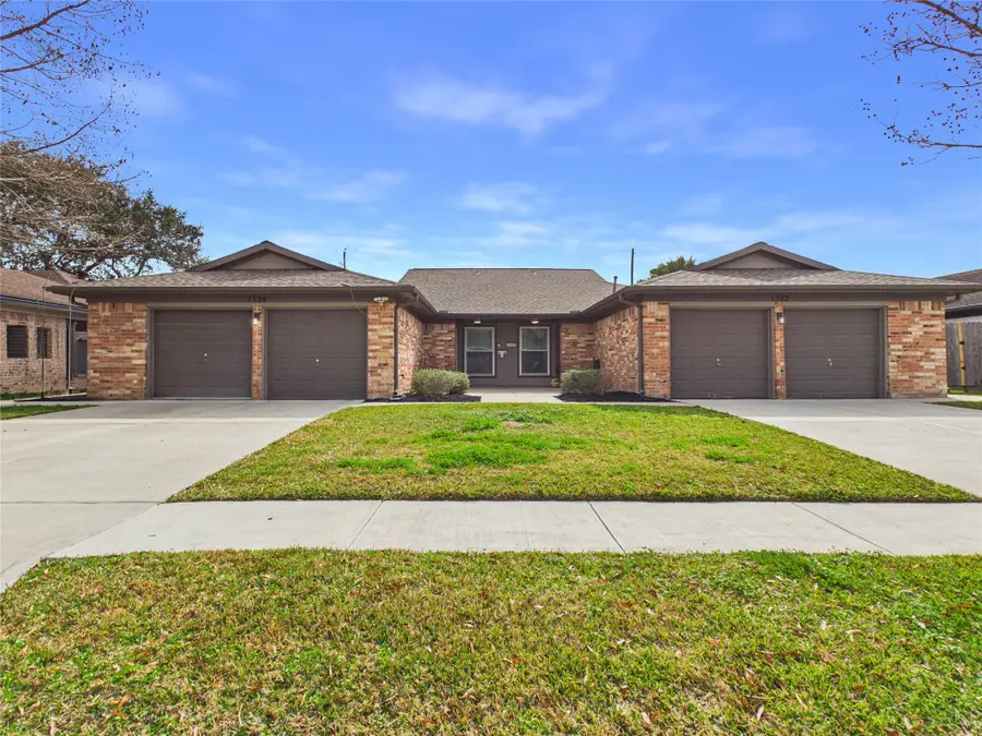 1322 / 1324 Bellgrove Drive, Seabrook, TX 77586 - #2