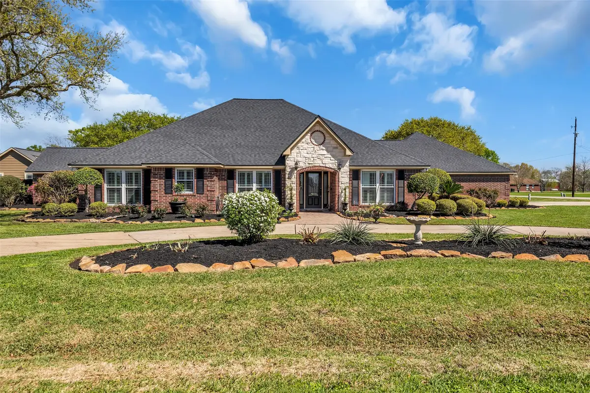 6700 Plantation Drive, Baytown, TX 77523 - #1