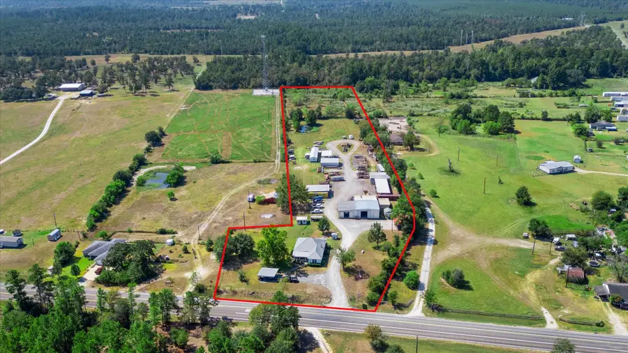 1023 Fm-1696 W, Huntsville, TX 77320 - #2