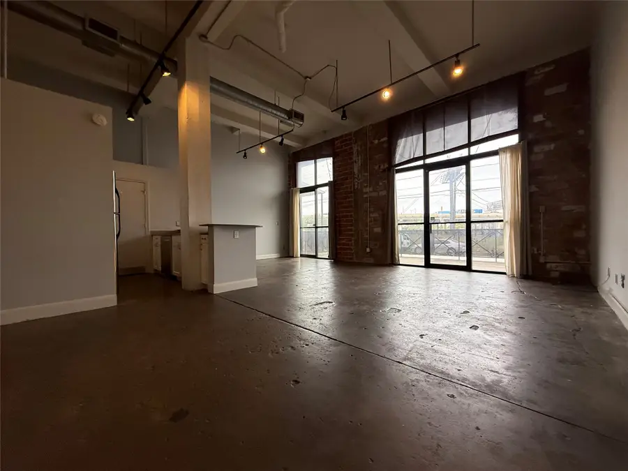 915 N San Jacinto Street #1D, Houston, TX 77002 - Image #2