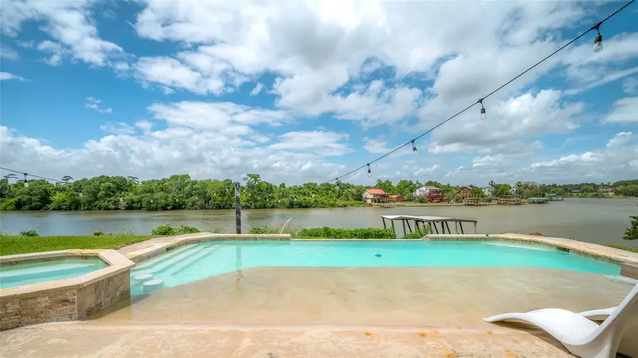 206 Elm Street, Highlands, TX 77562 - #3