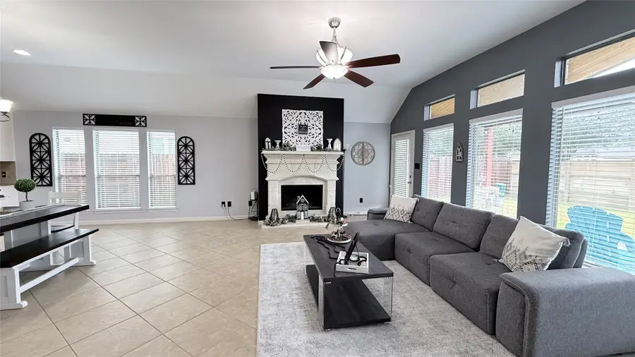 3201 Rock Brook Falls Lane, League City, TX 77573 - Image #3