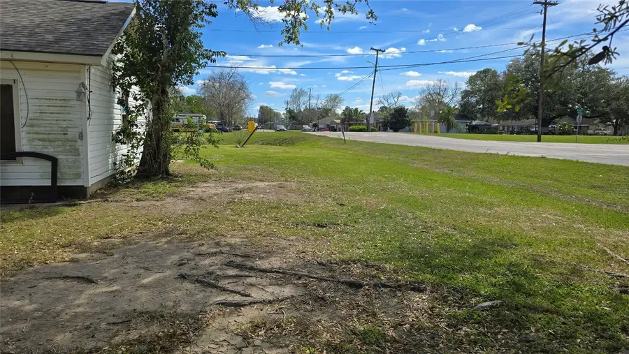 3100 12th Street, Bay City, TX 77414 - #2