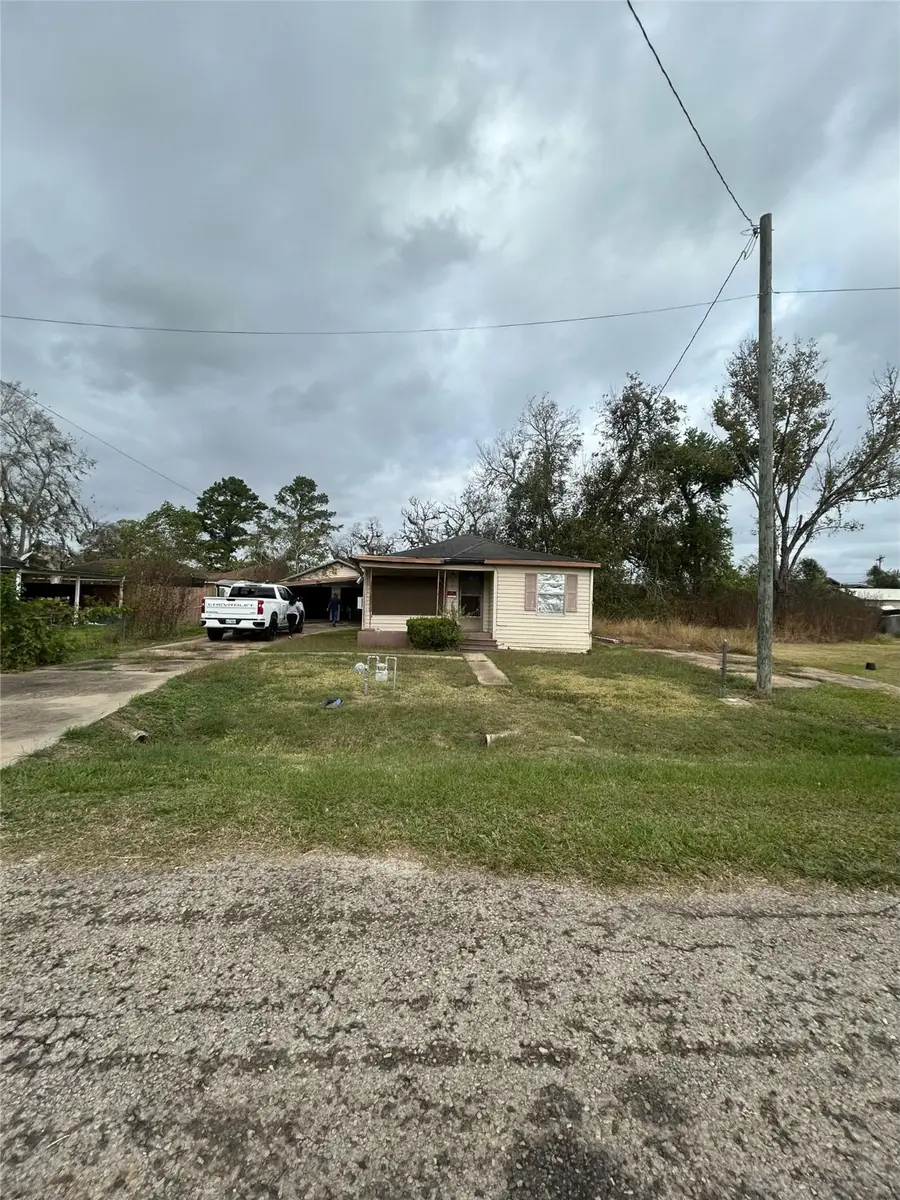 312 Willow Street, Sweeny, TX 77480 - Image #3