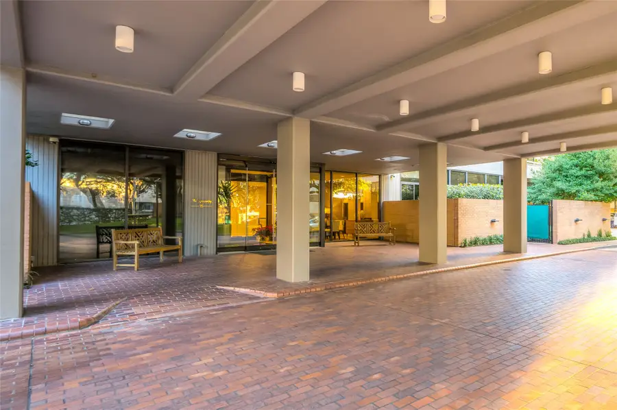 15 Greenway Plaza #26J, Houston, TX 77046 - #2