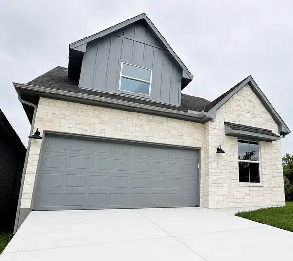 110 Cove Place Court, Conroe, TX 77356