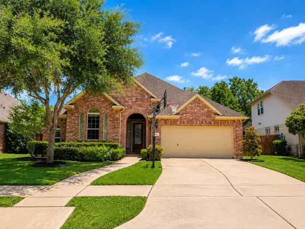 5811 Caper Shores Lane, Sugar Land, TX 77479