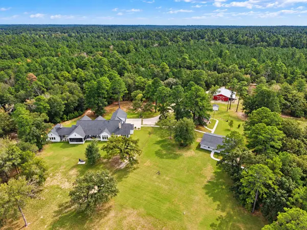 172 Forest Service Rd 208-b, Richards, TX 77873