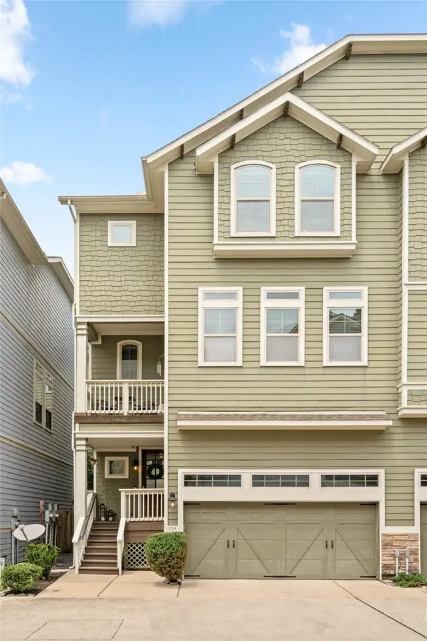 1244 Hobbs Reach Lane, Houston, TX 77008