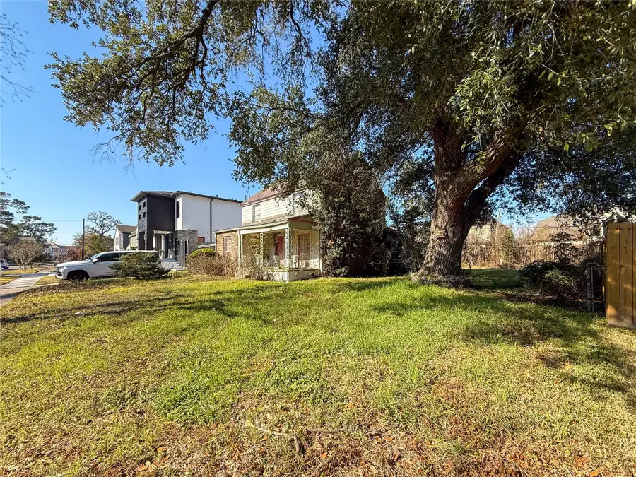 3315 Oakdale Street, Houston, TX 77004 - #3