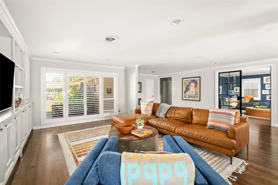 5423 Dumfries Drive, Houston, TX 77096 - Image #3