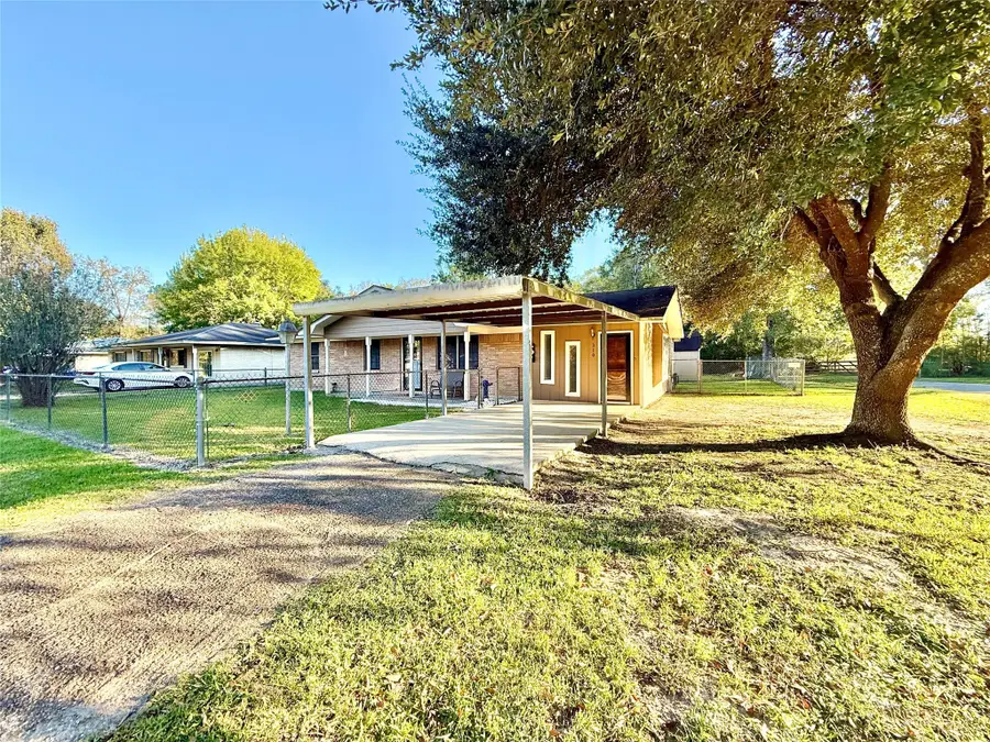 310 Ida Circle, Vidor, TX 77662 - Image #2