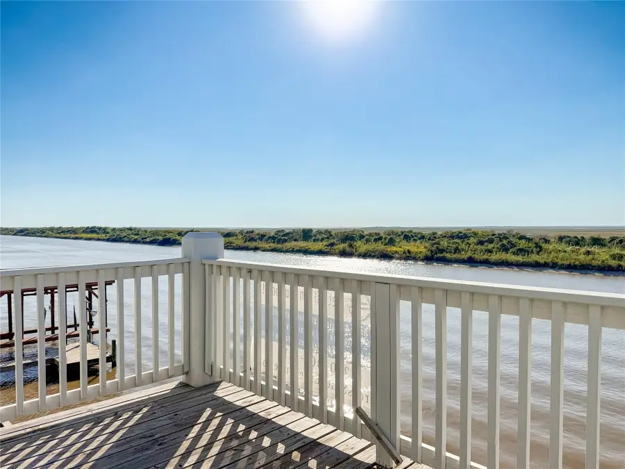 2914 Fm-2031, Matagorda Sargent, TX 77414 - #2