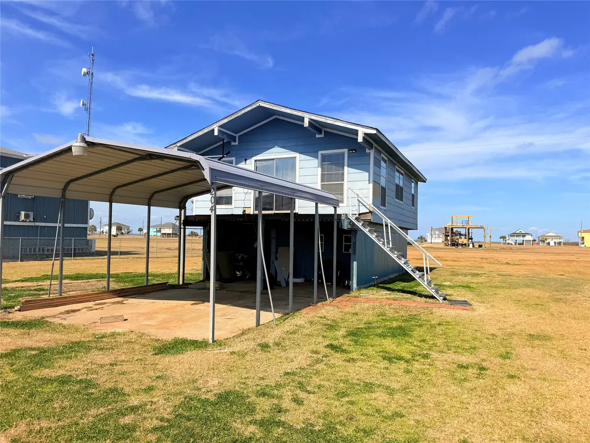 204 Teal Lane, Anahuac, TX 77514 - Image #1