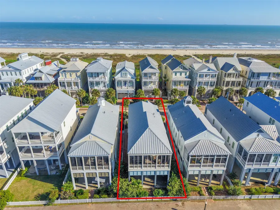 2622 E Seaside Drive, Galveston, TX 77550 - #3