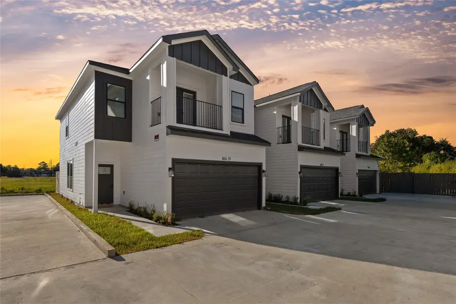 864 Rachel Street #B, Houston, TX 77091 - Image #2