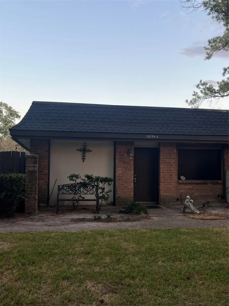 12054 Mighty Oak Drive, Houston, TX 77066 - Image #3