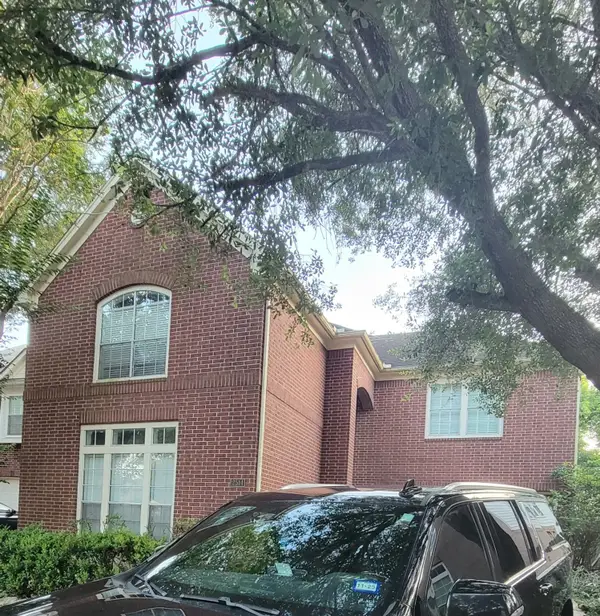 2514 Creek Bluff Lane, Missouri City, TX 77459