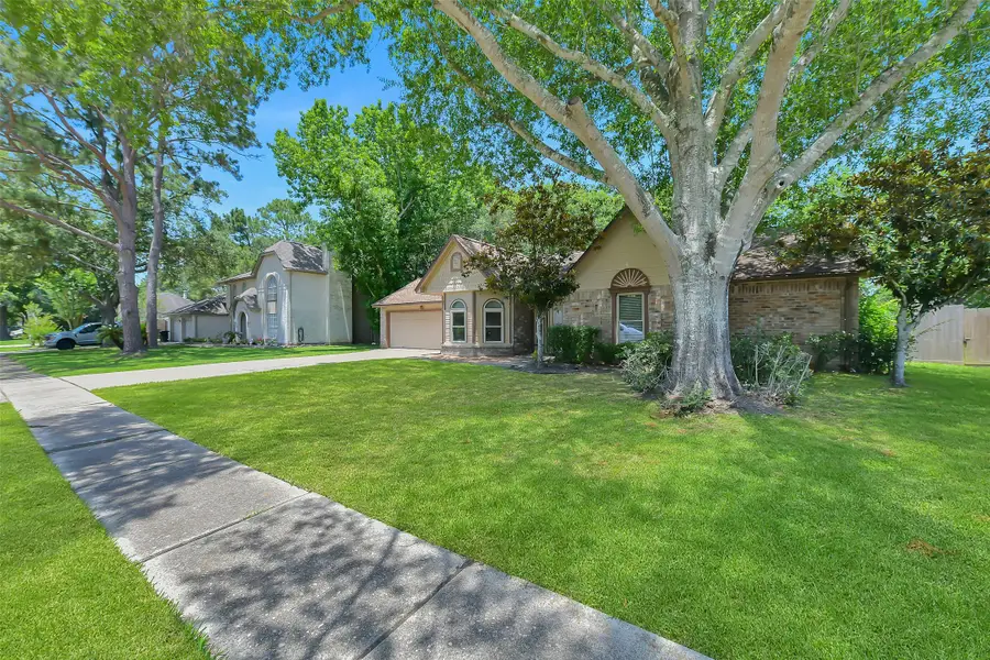 1312 Osborne Drive, Friendswood, TX 77546 - #2