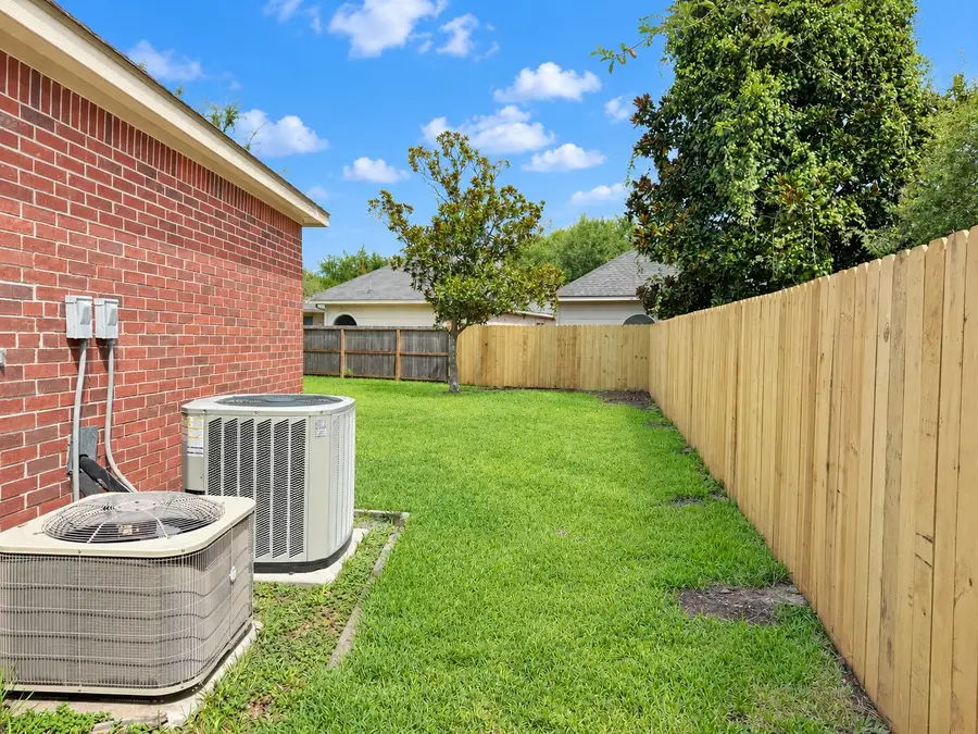 206 Hartwood Court, Sugar Land, TX 77479 - #3