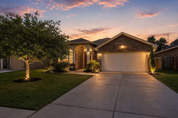 2211 Oak Rise Drive, Conroe, TX 77304