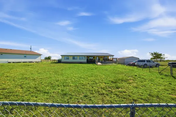 2124 Hackberry Road, Holland, TX 76534