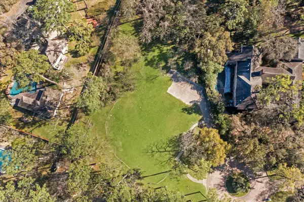 140 Quail Creek Court, Piney Point Village, TX 77024