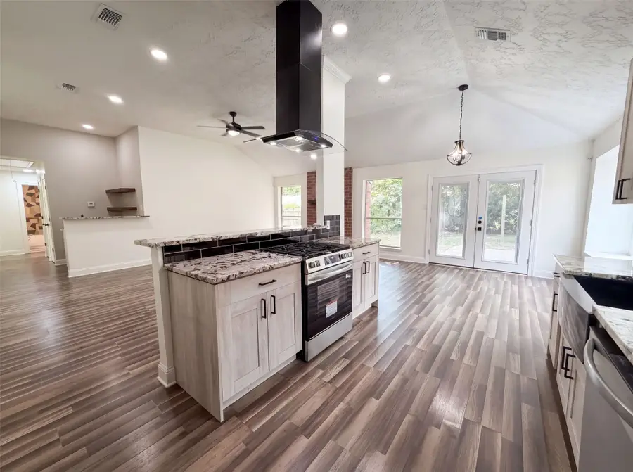 4011 Hunnington Drive, Conroe, TX 77303 - #2