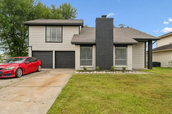 10803 Sageriver Drive, Houston, TX 77089