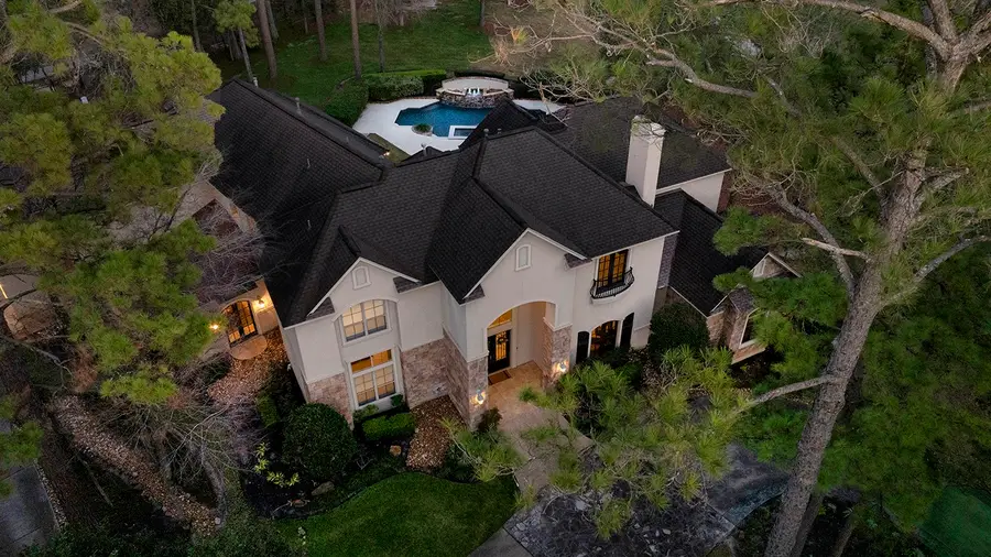 32 Palmer Woods Drive, The Woodlands, TX 77381 - #2