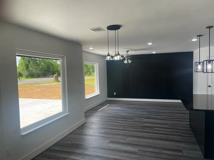 5821 Lantern Drive Beaumont, Beaumont, TX 77713 - Image #2