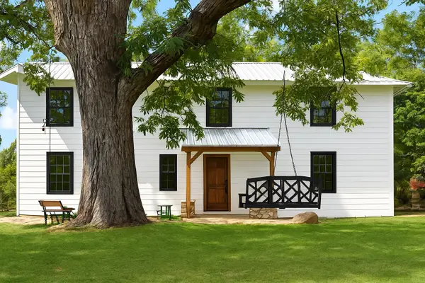 144 Century Lane, Bellville, TX 77418