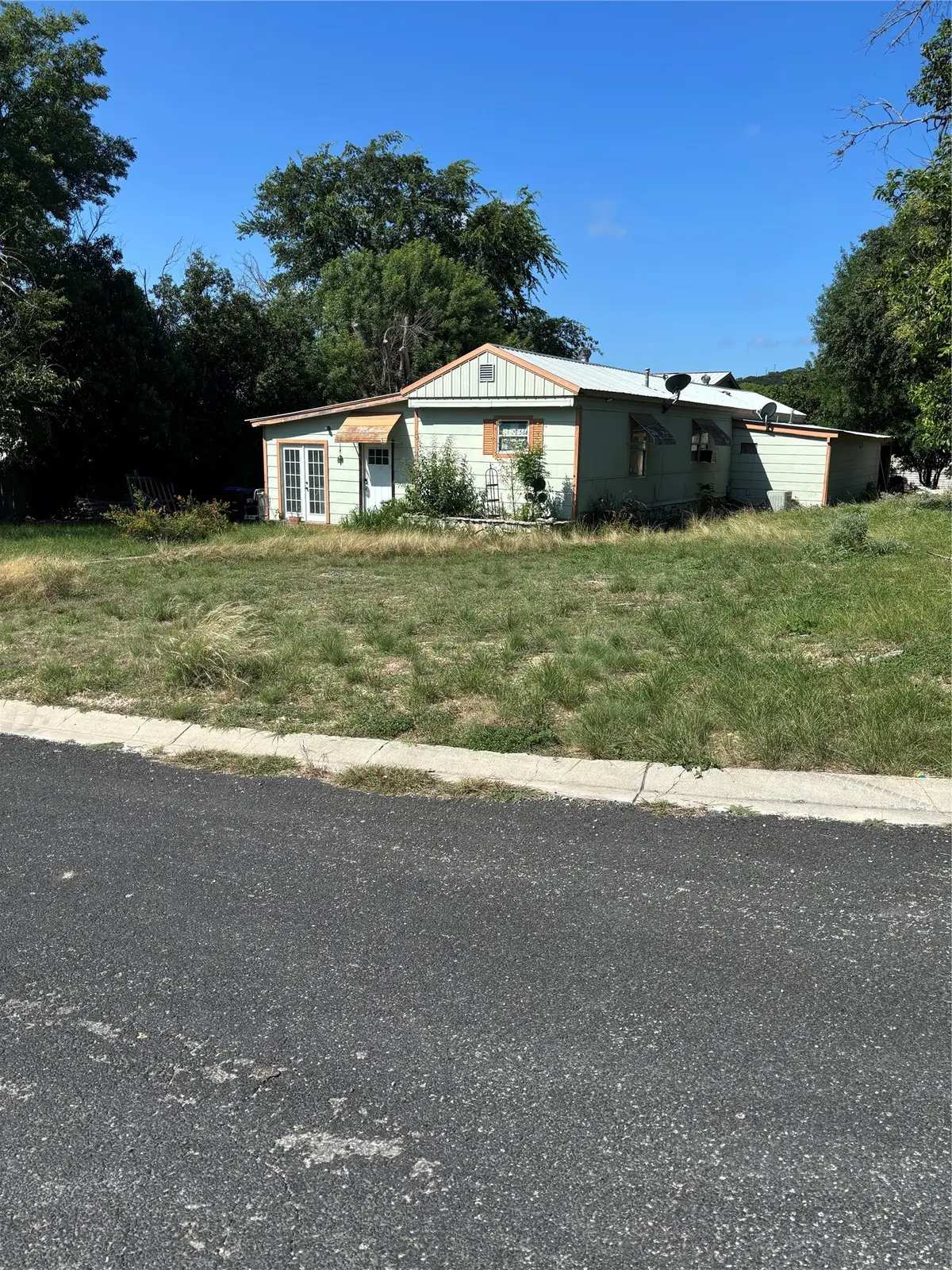 101 Shannon Drive S, Kerrville, TX 78028 - #1