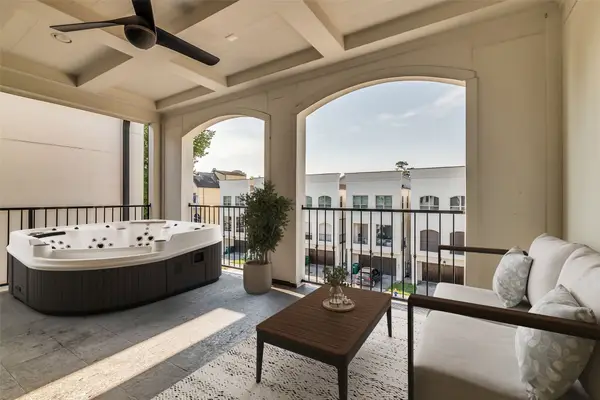 1906 W 25th Street, Houston, TX 77008