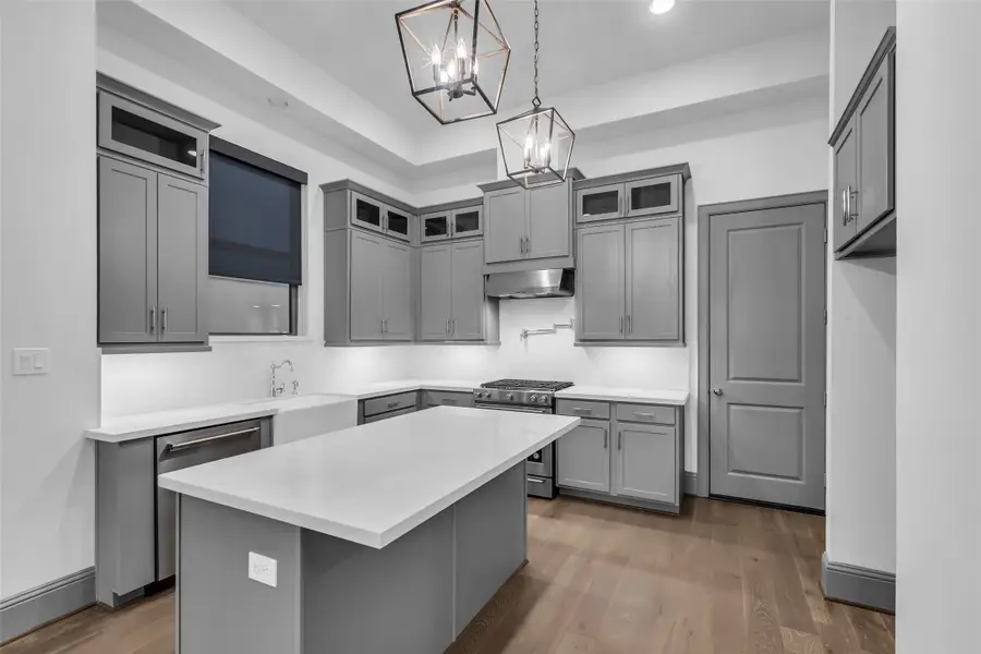 1906 W 25th Street, Houston, TX 77008 - Image #2