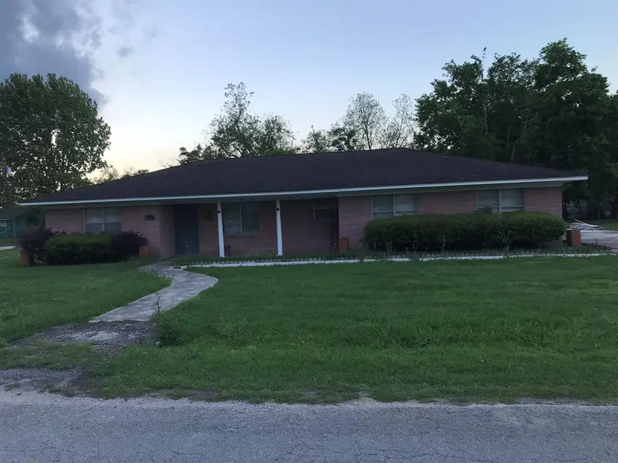 1301 Adell Street, Bay City, TX 77414 - #2