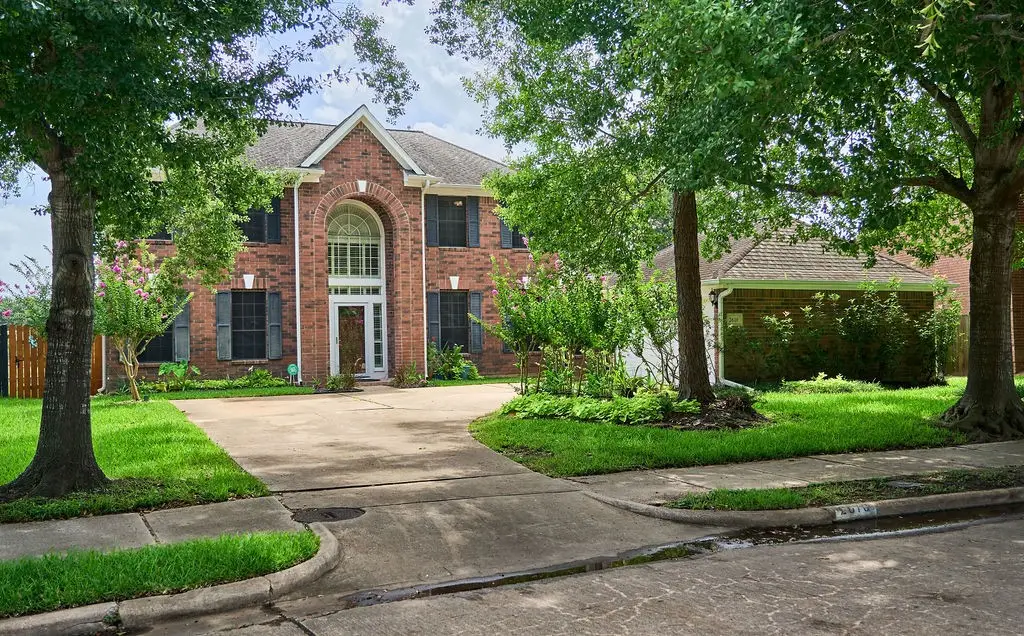 2610 Lakeside Village Drive, Missouri City, TX 77459 - #1