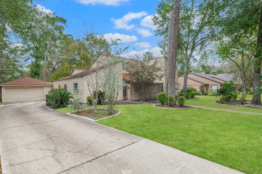 2227 Seven Oaks Drive, Kingwood, TX 77339 - Image #2