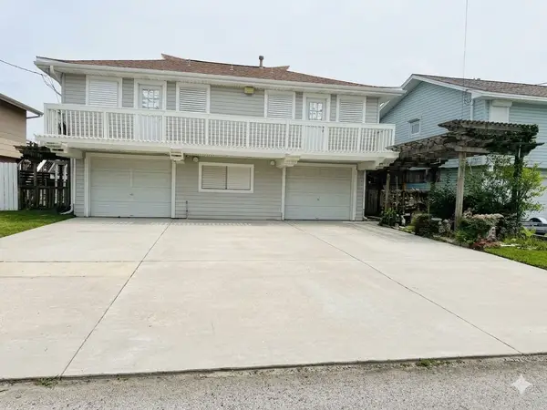 662 Warsaw Street, Galveston, TX 77563
