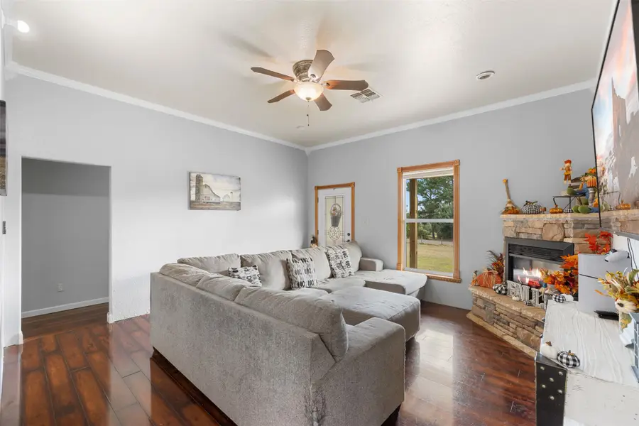 1283 Kenney Hall Road, Brenham, TX 77833 - Image #2