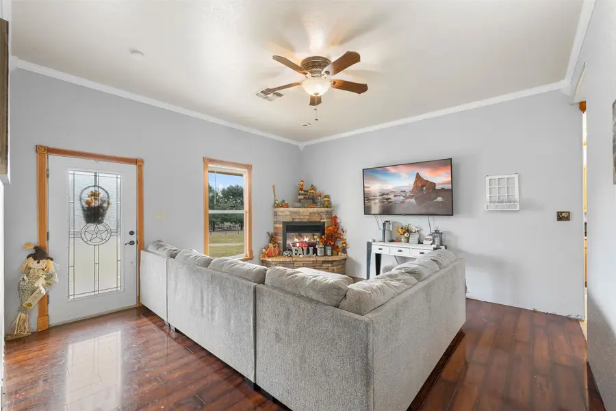 1283 Kenney Hall Road, Brenham, TX 77833 - Image #3