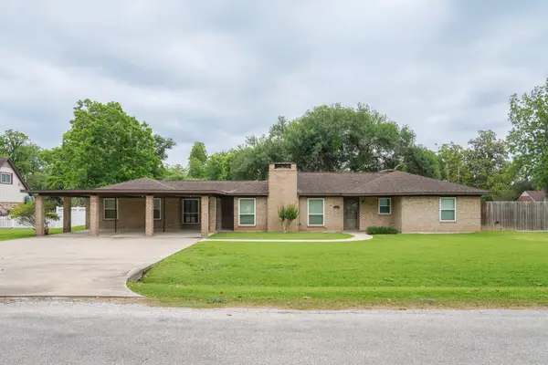 115 Neal Road, Wharton, TX 77488