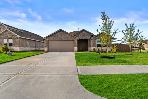 240 Ice Shore Trail, Dayton, TX 77535