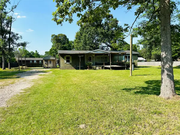 27607 County Road 3744, Splendora, TX 77372